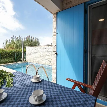 Cozy In Holiday home Privlaka (Zadar)