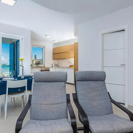 Cozy In Holiday home Privlaka (Zadar)